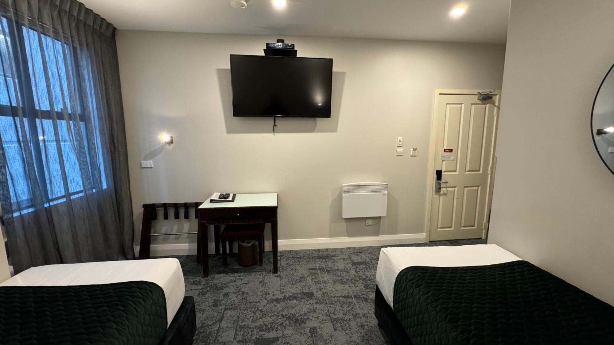 Twin Single Room