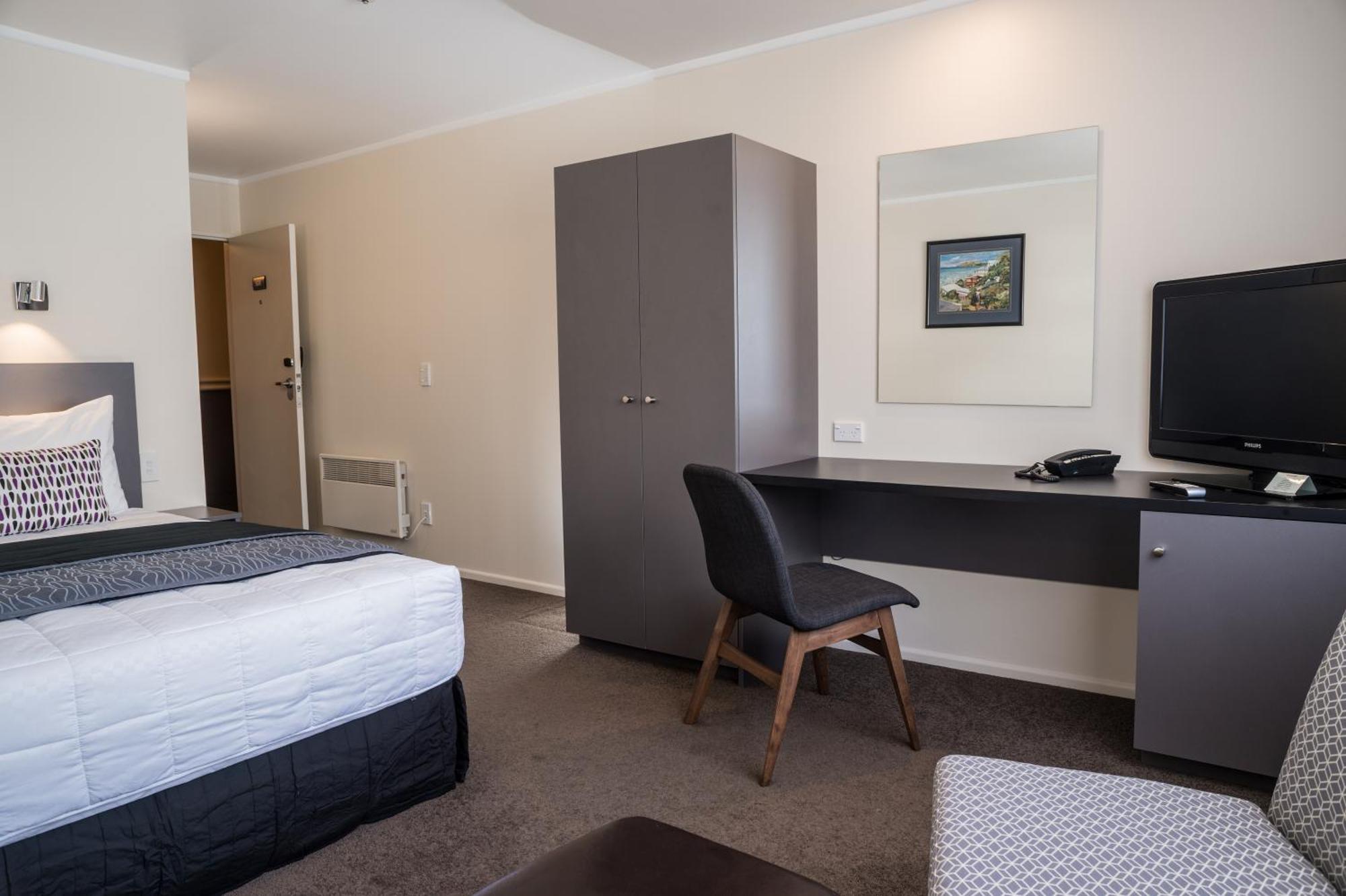 Queen Room