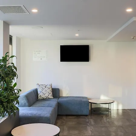 Ramada By Wyndham Wellington Taranaki Street-2