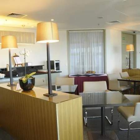 Amora Hotel Wellington-3